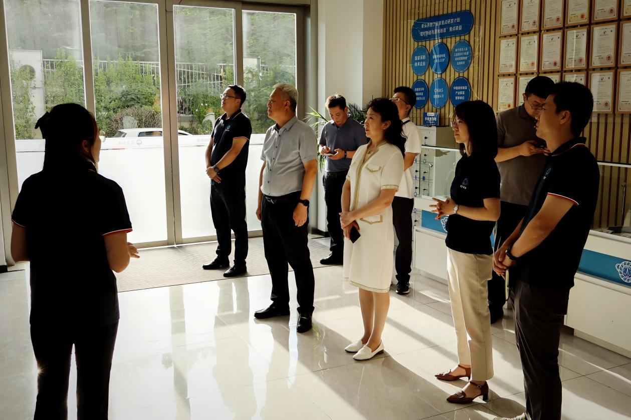 中国科协青少年中心主任辛兵莅临西空智造调研